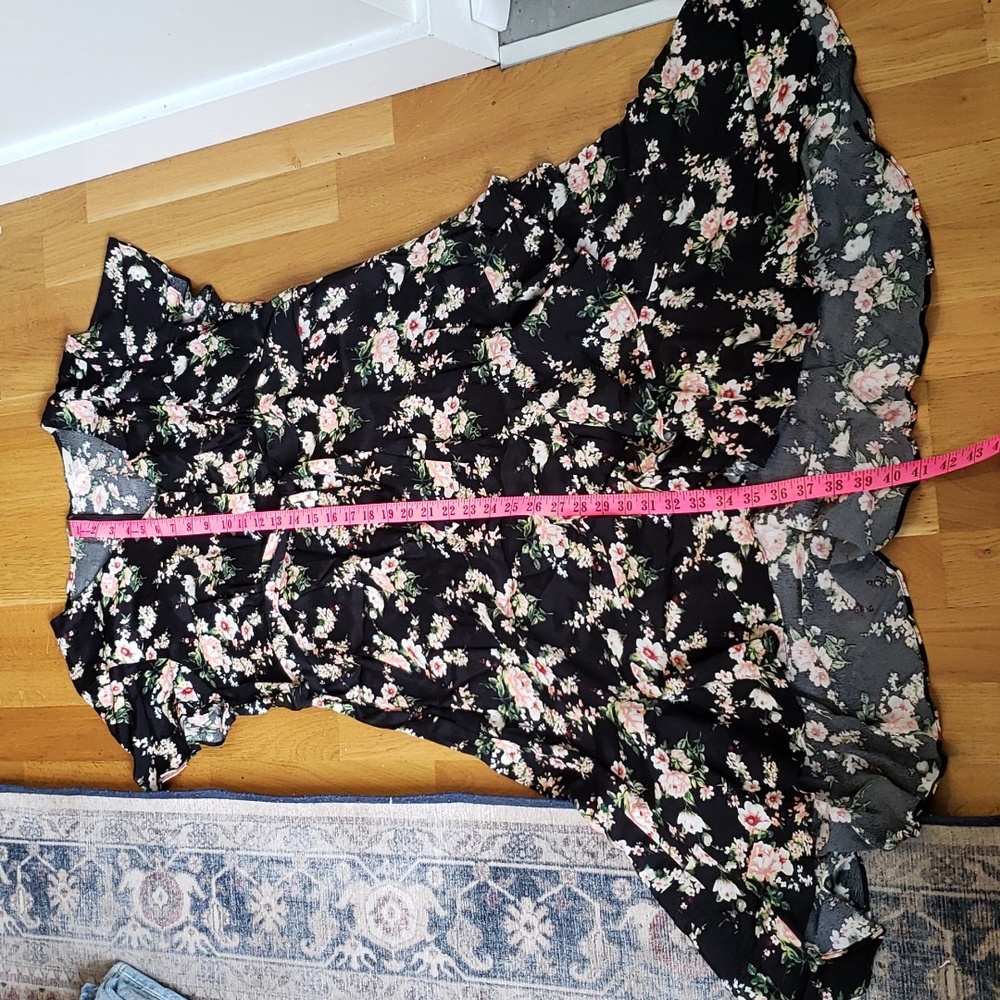 Black floral asymmetric maternity dress